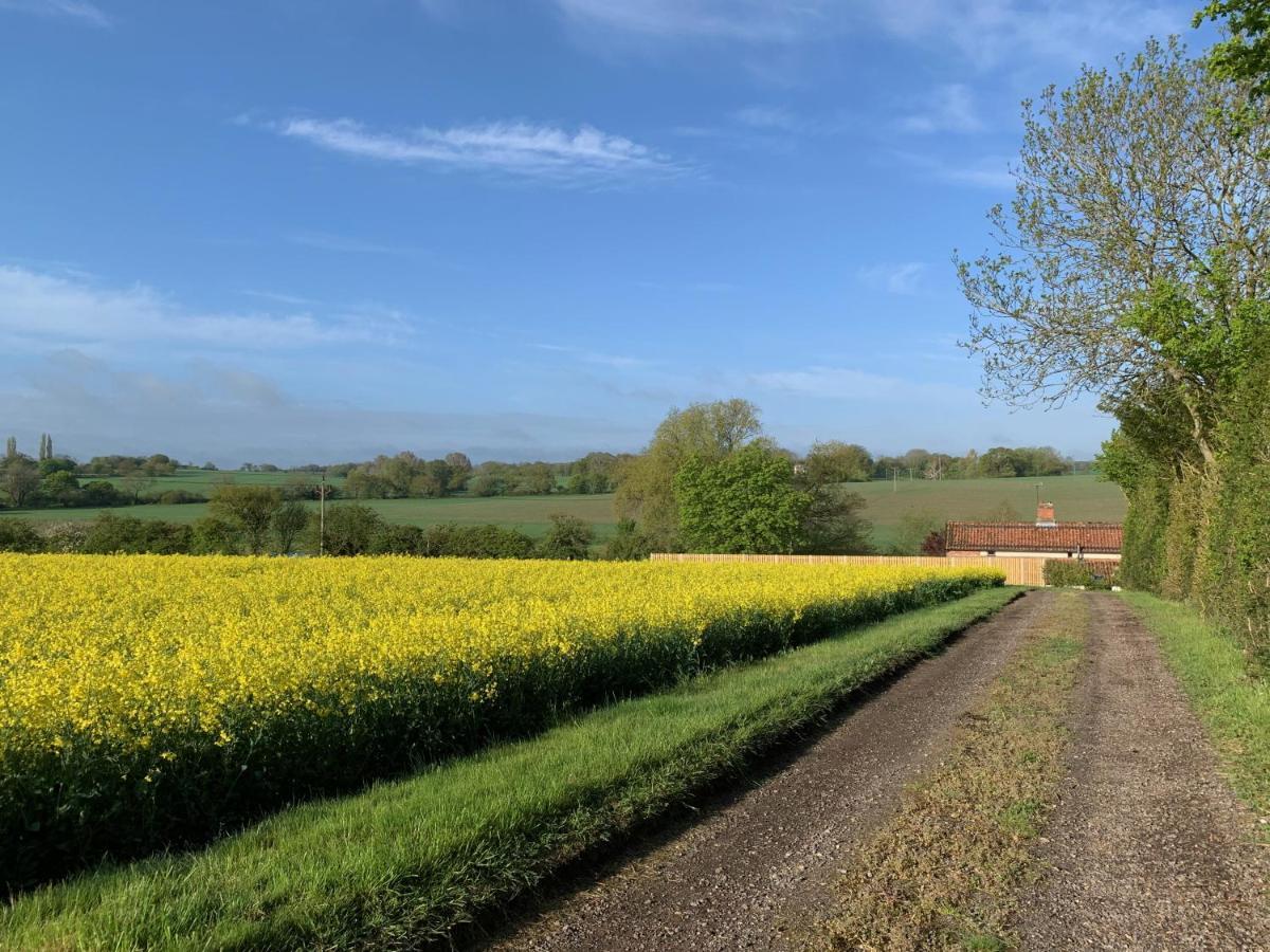 Waterpump Pod For 2 Adults With Ensuite In The Suffolk Countryside Badingham Buitenkant foto